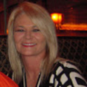 Meet your Posher, Debra